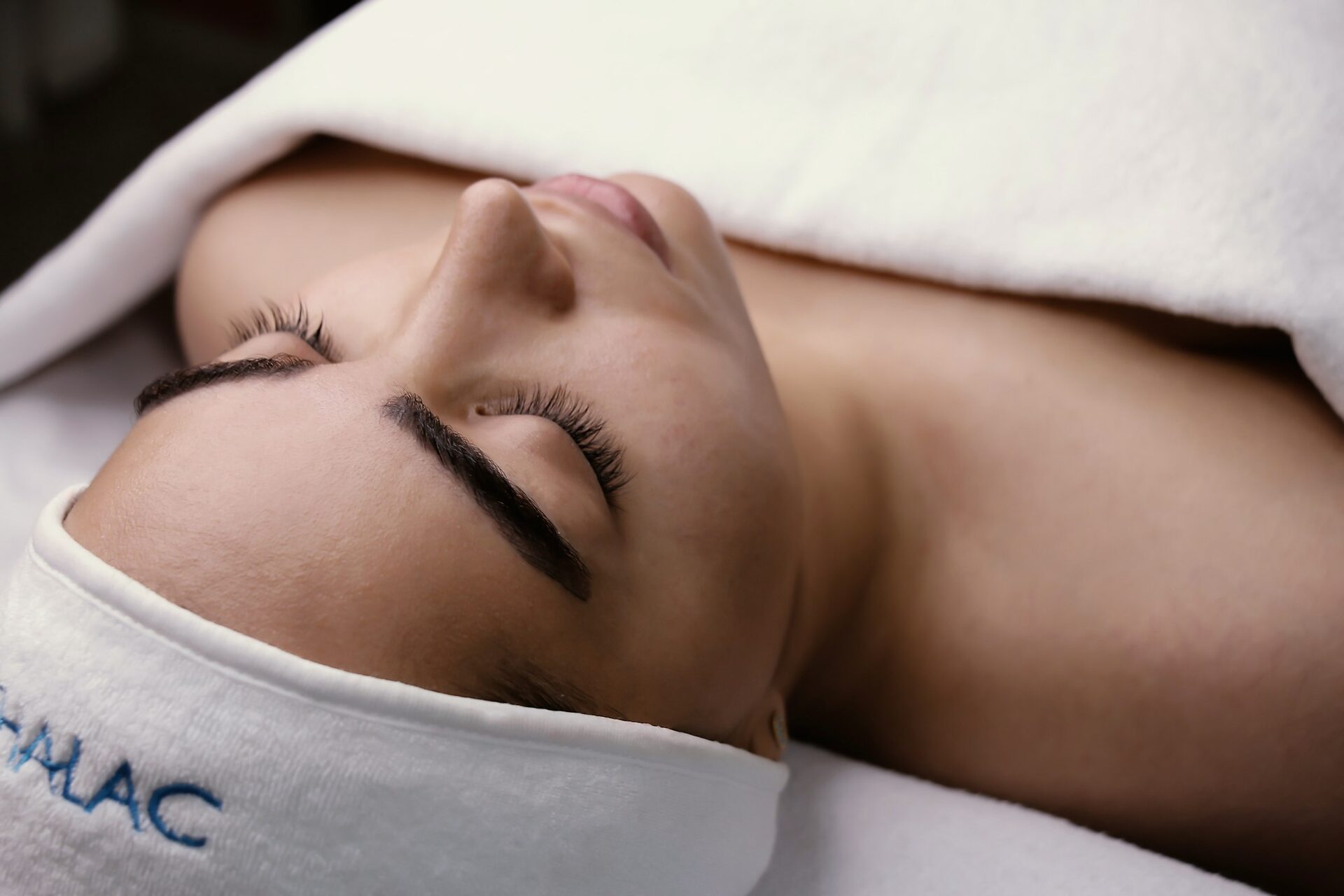 Facial treatment by candlelight
